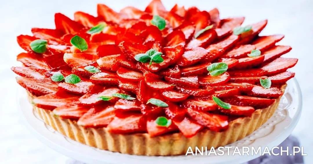 Przepis na ciasto tarte z truskawkami - idealny letni deser, który zachwyci