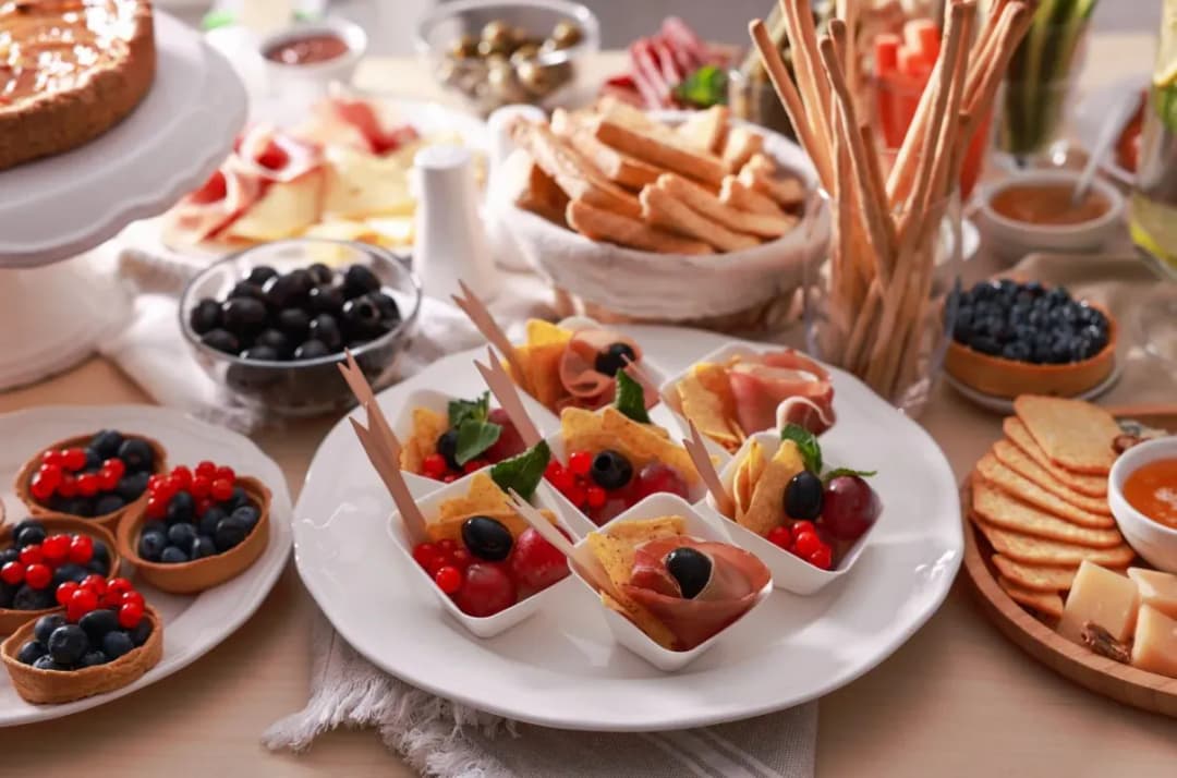 Jakie przekąski na urodziny: 10 prostych i smacznych pomysłów